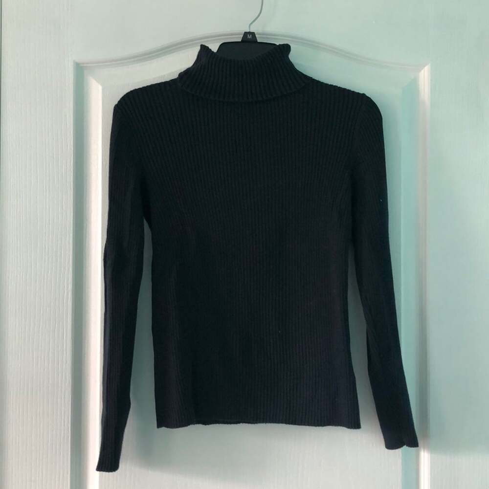 St. Johns Bay Simple Black TurtleNeck Ribbed It Girl Minimalist Classic G18